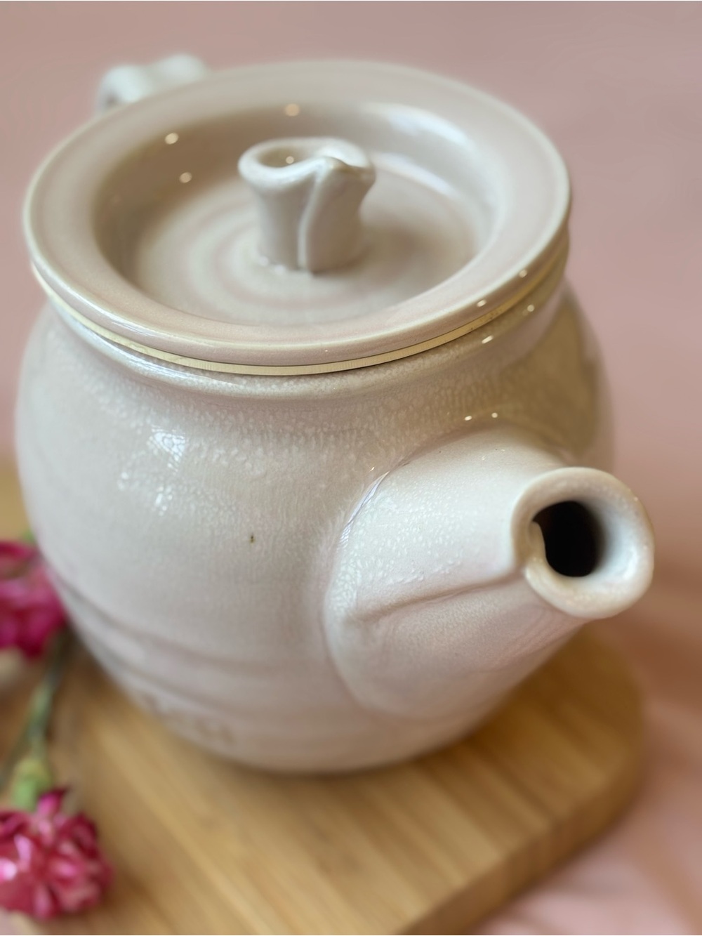 FN Food Nanny Peony Ceramic Stoneware Tea Pot with Lid Blush Pink